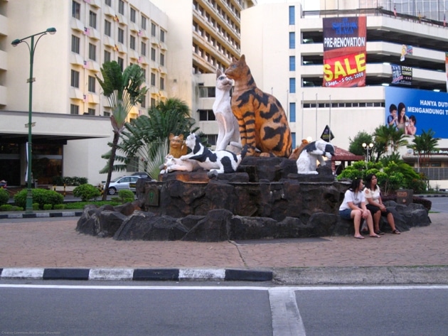 Cat statues in Kuching city centre, side view