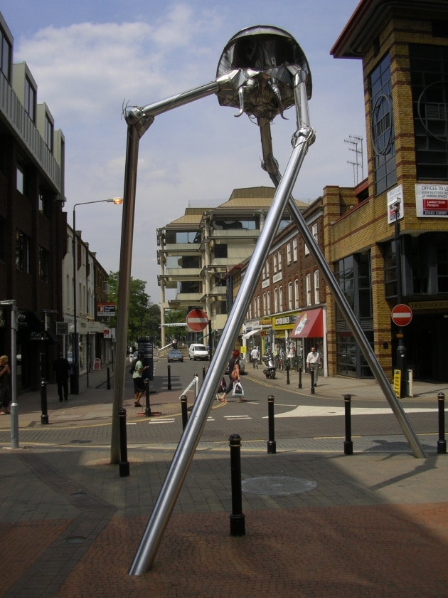 Front view of the Woking alien tripod Front view of the Woking alien tripod