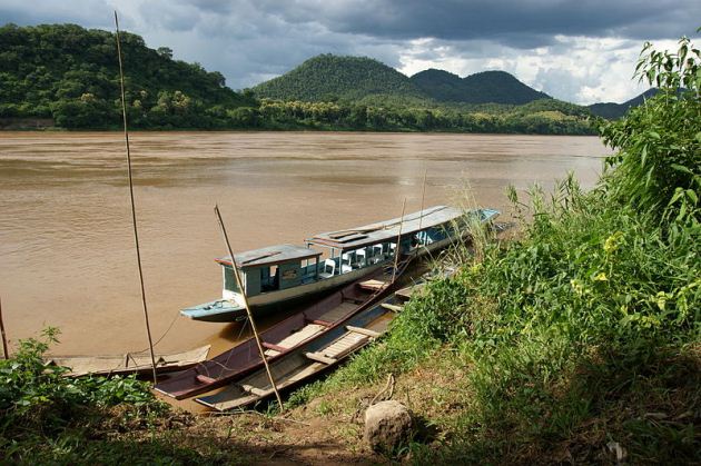 Boats moored alongside the Mekong