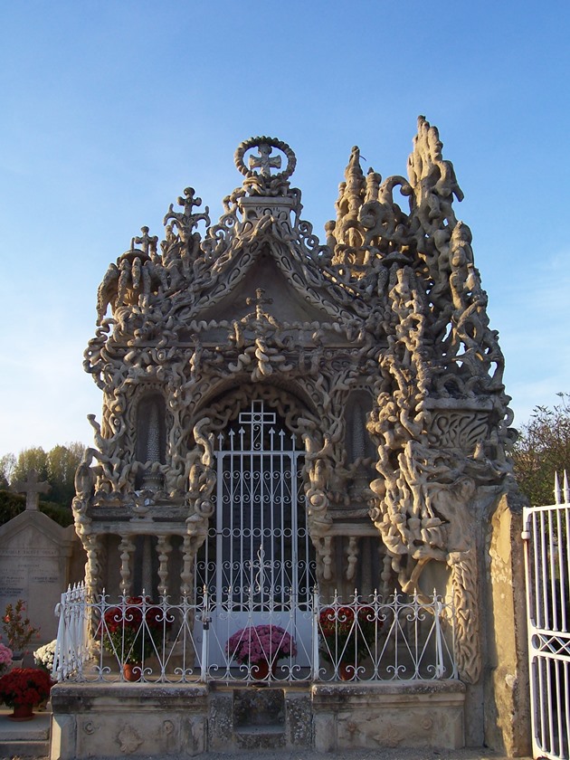 Cheval's mausoleum