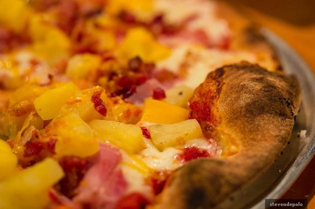 Hawaiian pizza close-up