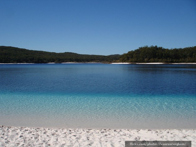 Lake McKenzie