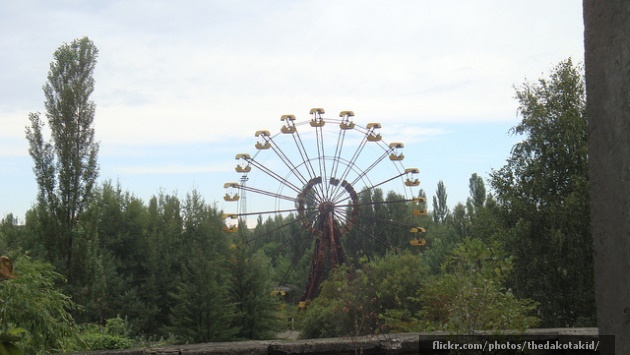 Pripyat amusement park ferris wheel