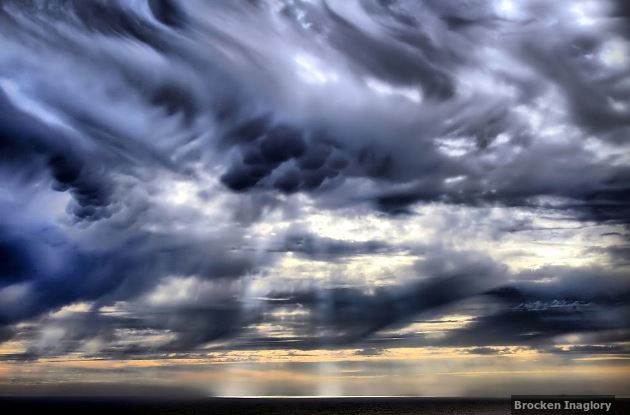 Mammatus clouds over San Francisco Bay