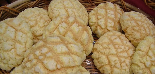 Melonpan and currypan | Unusual breads from around the world