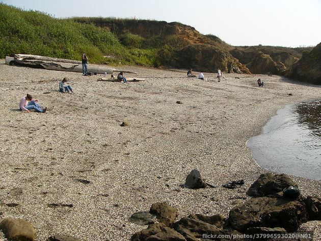 Glass Beach: The pretty beach that used to be a dump | InsureandGo