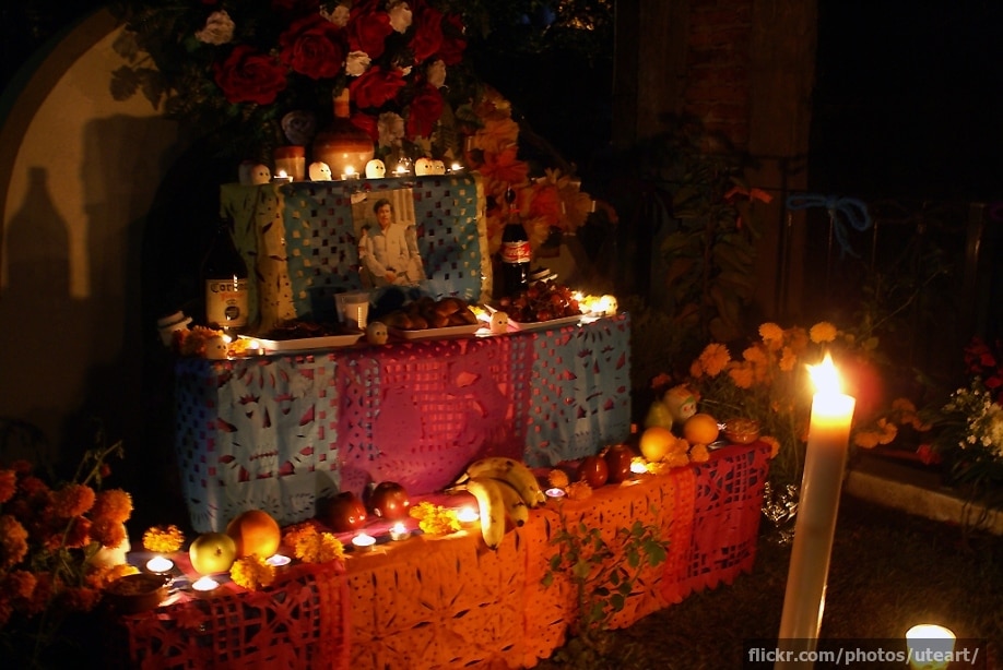 An altar on the night of Dia de los Muertos