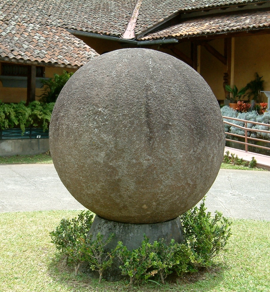 Stone sphere outside the Museo Nacional