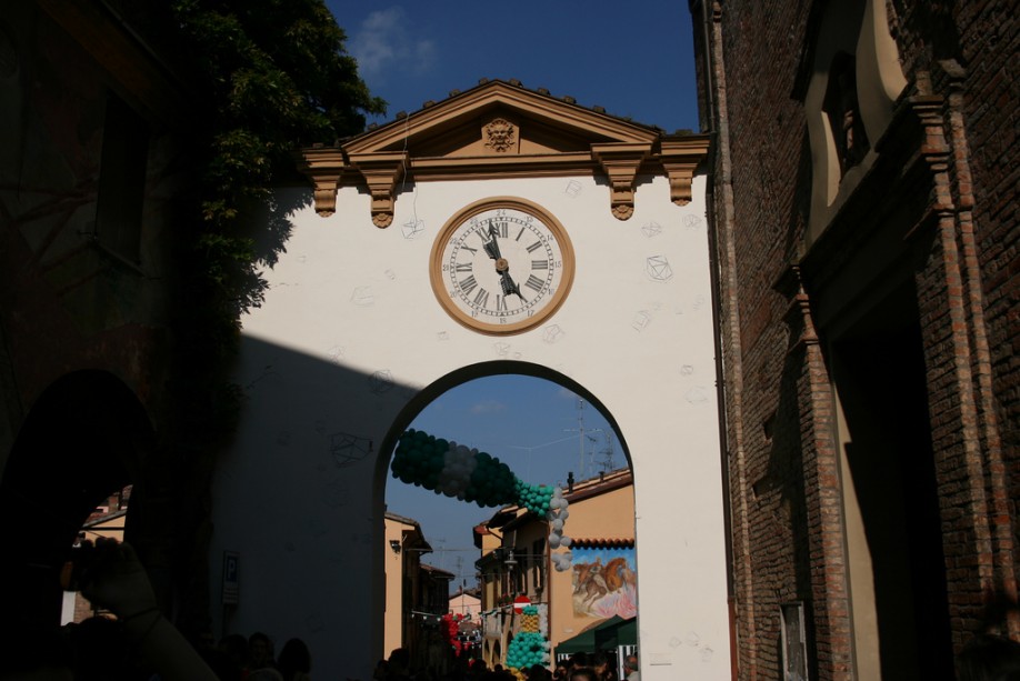 Clock in Dozza