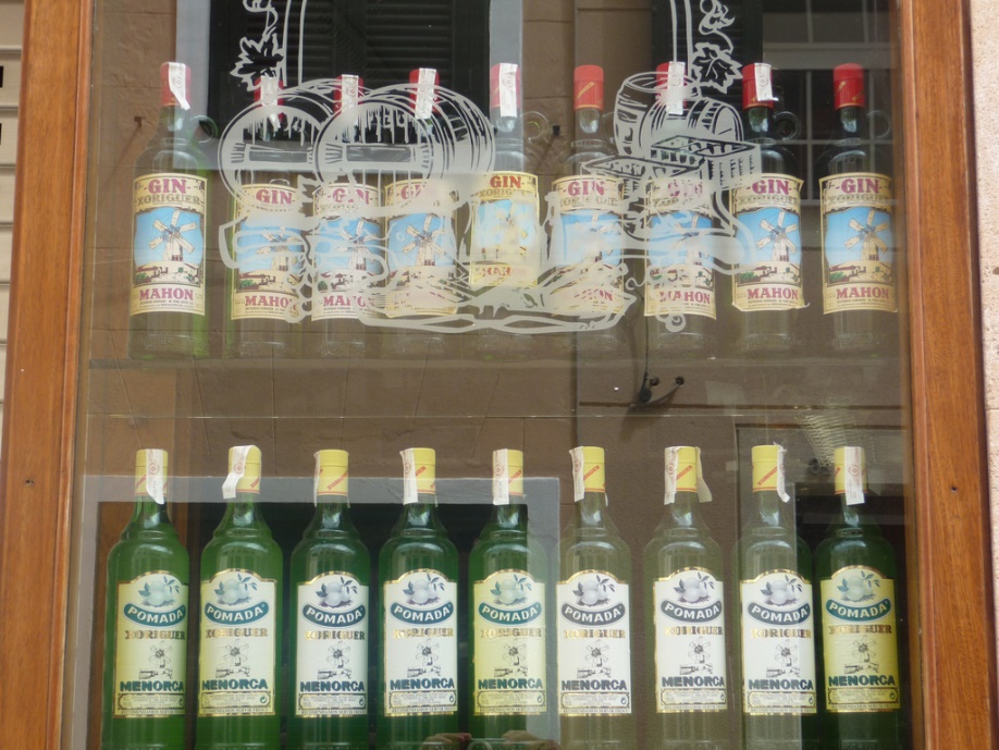 Gin and pomada