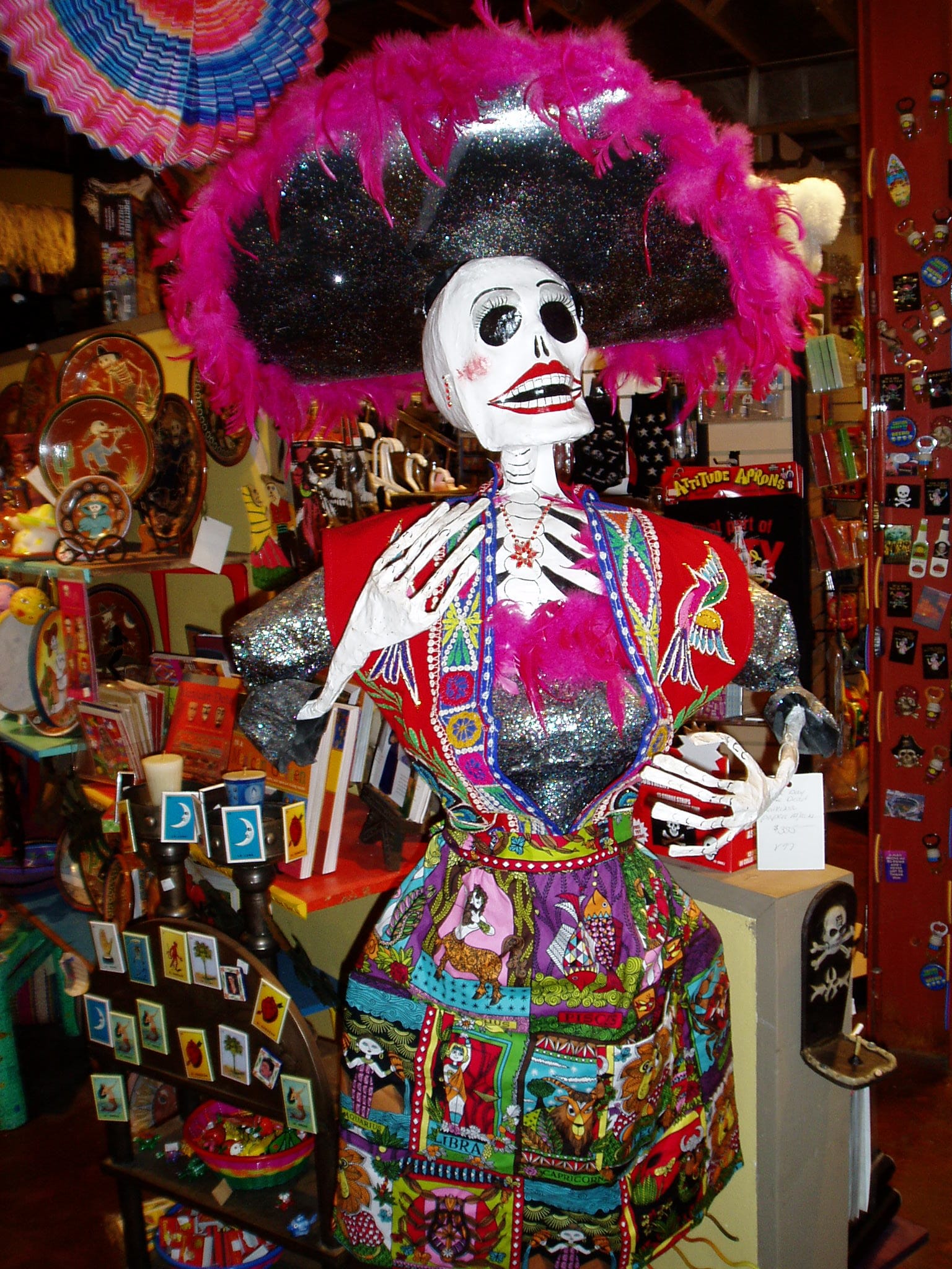Dia de Muertos statue