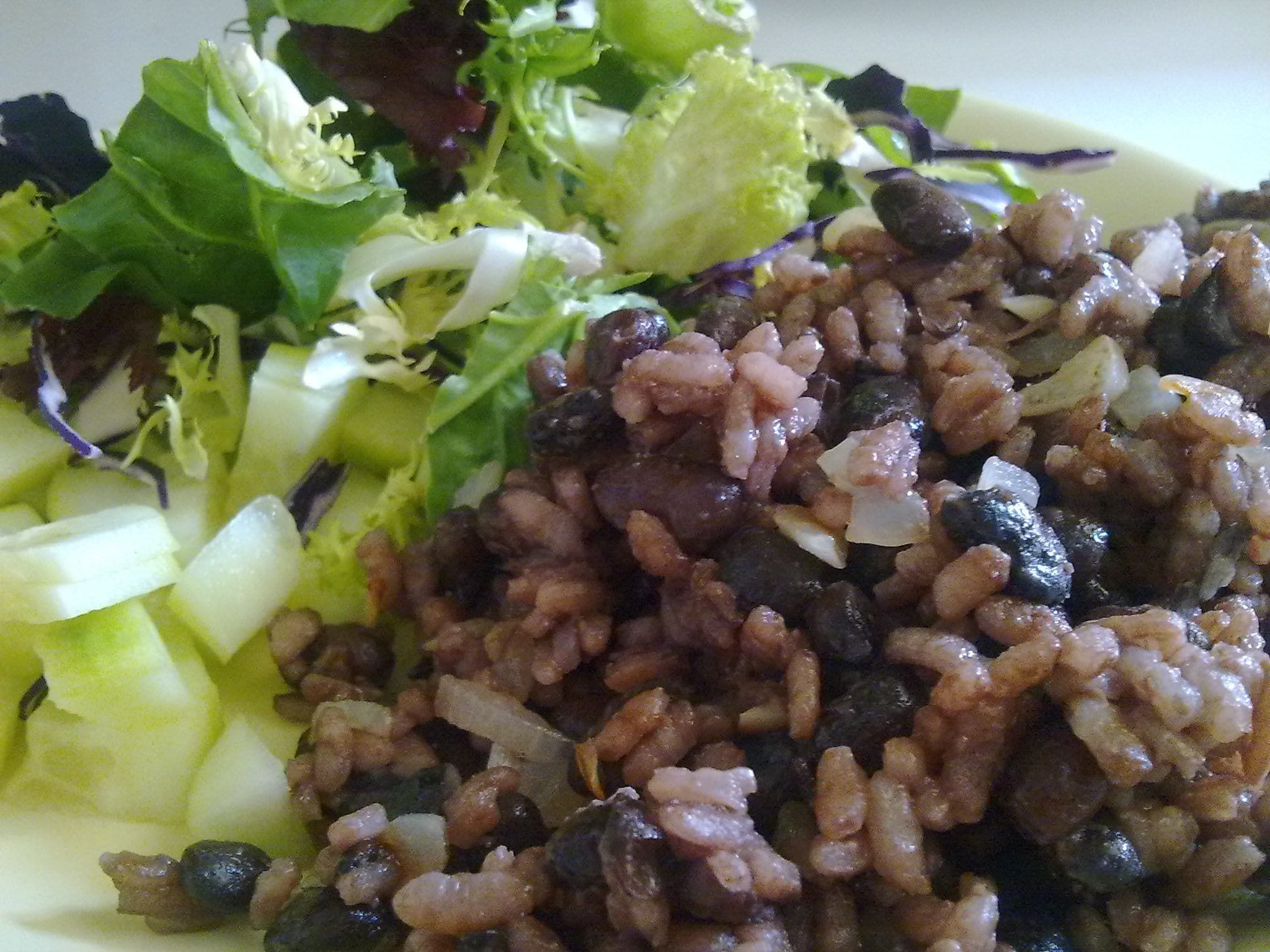 Gallo pinto served with salad