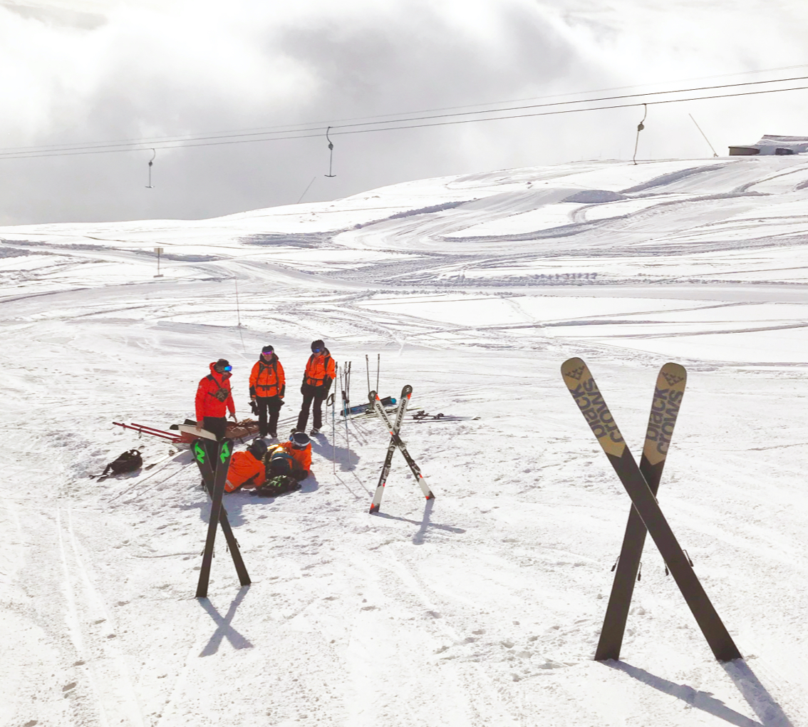 DI_Ski Rescue_01