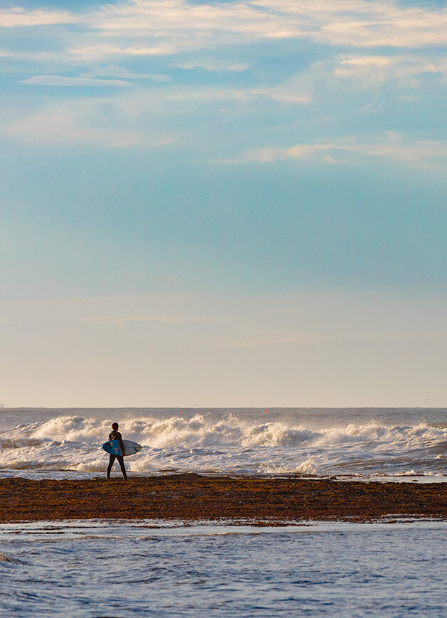 Contemplating the paddle out - Chris Kendall Photography-2292