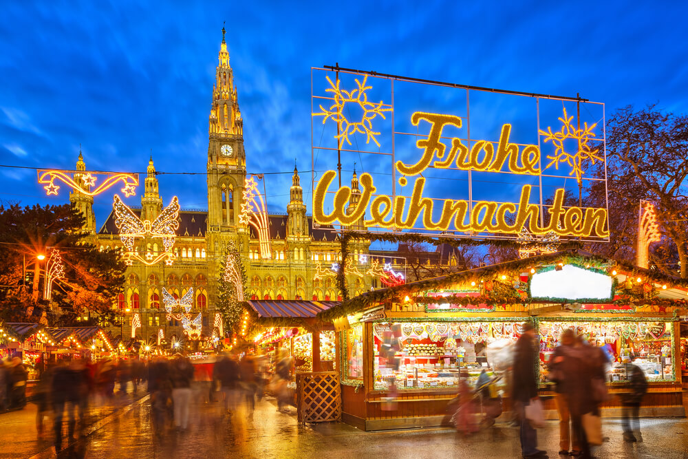 5 cities known for Christmas